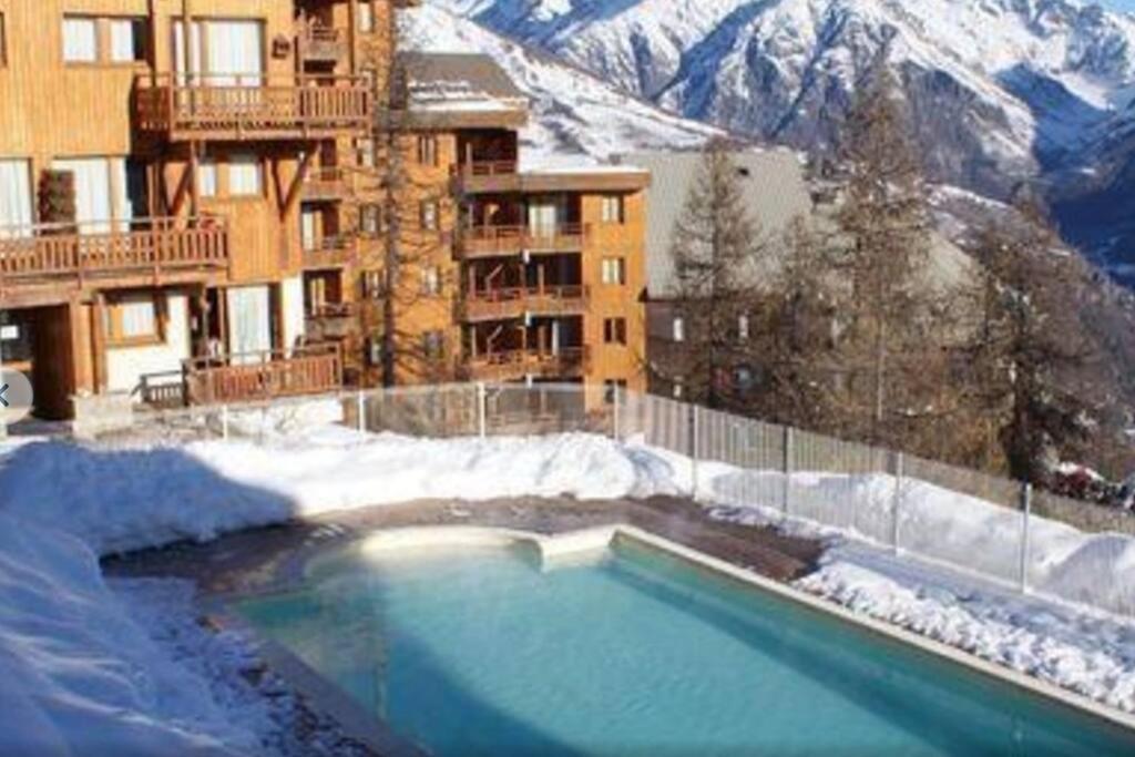 Chalet 4 Pers. Piscine Et Literie Toute Neuve. بوي-سانت-فينسينت المظهر الخارجي الصورة