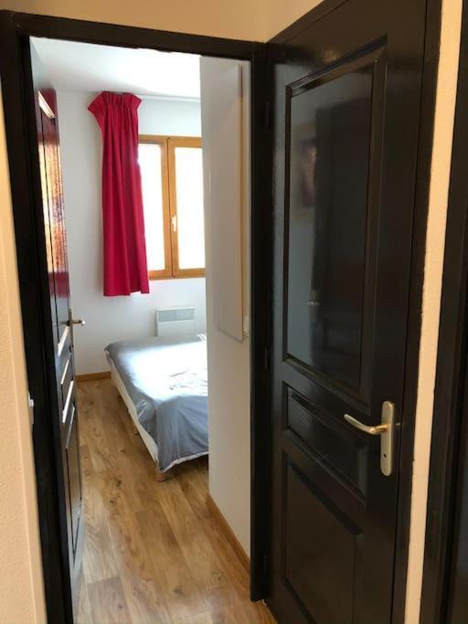 Chalet 4 Pers. Piscine Et Literie Toute Neuve. بوي-سانت-فينسينت المظهر الخارجي الصورة