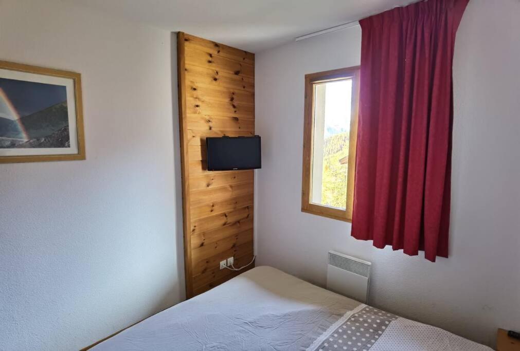 Chalet 4 Pers. Piscine Et Literie Toute Neuve. بوي-سانت-فينسينت المظهر الخارجي الصورة